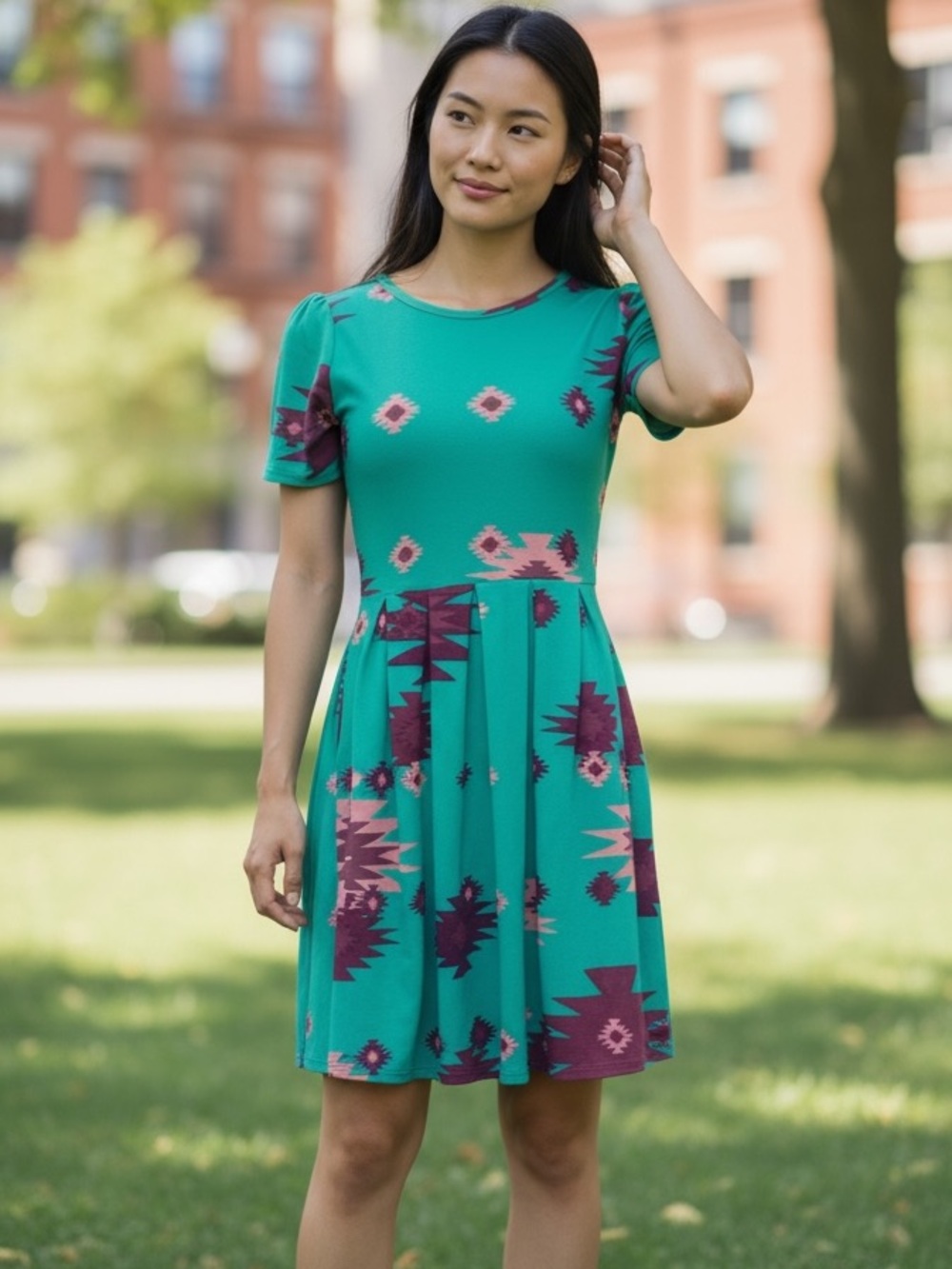 LuLaRoe Green Short Sleeve Dress